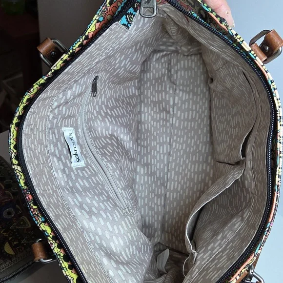 Sakroots Colorful Patterned Elephant Tote Bag with Matching Wallet - Picture 5 of 14